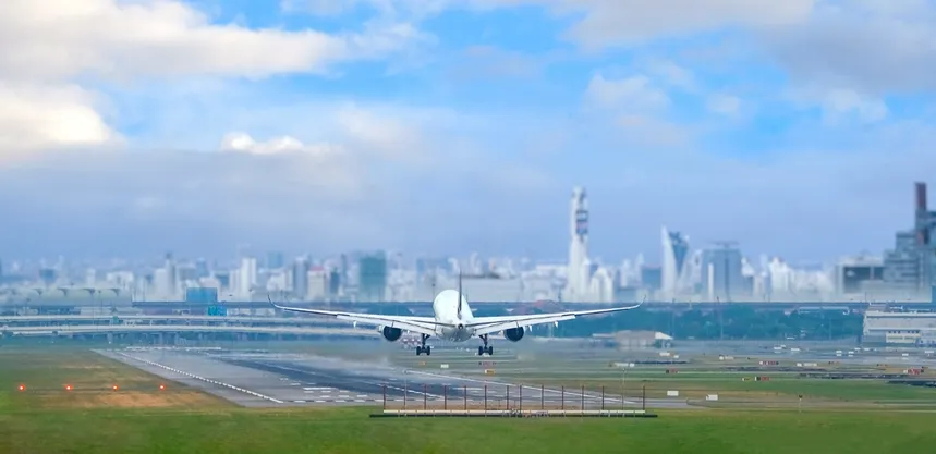 室内外精准定位地图导航助力智慧机场建设